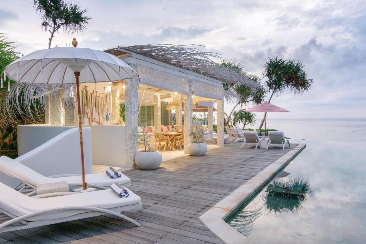Driftwood Villas Lembongan Exterior photo
