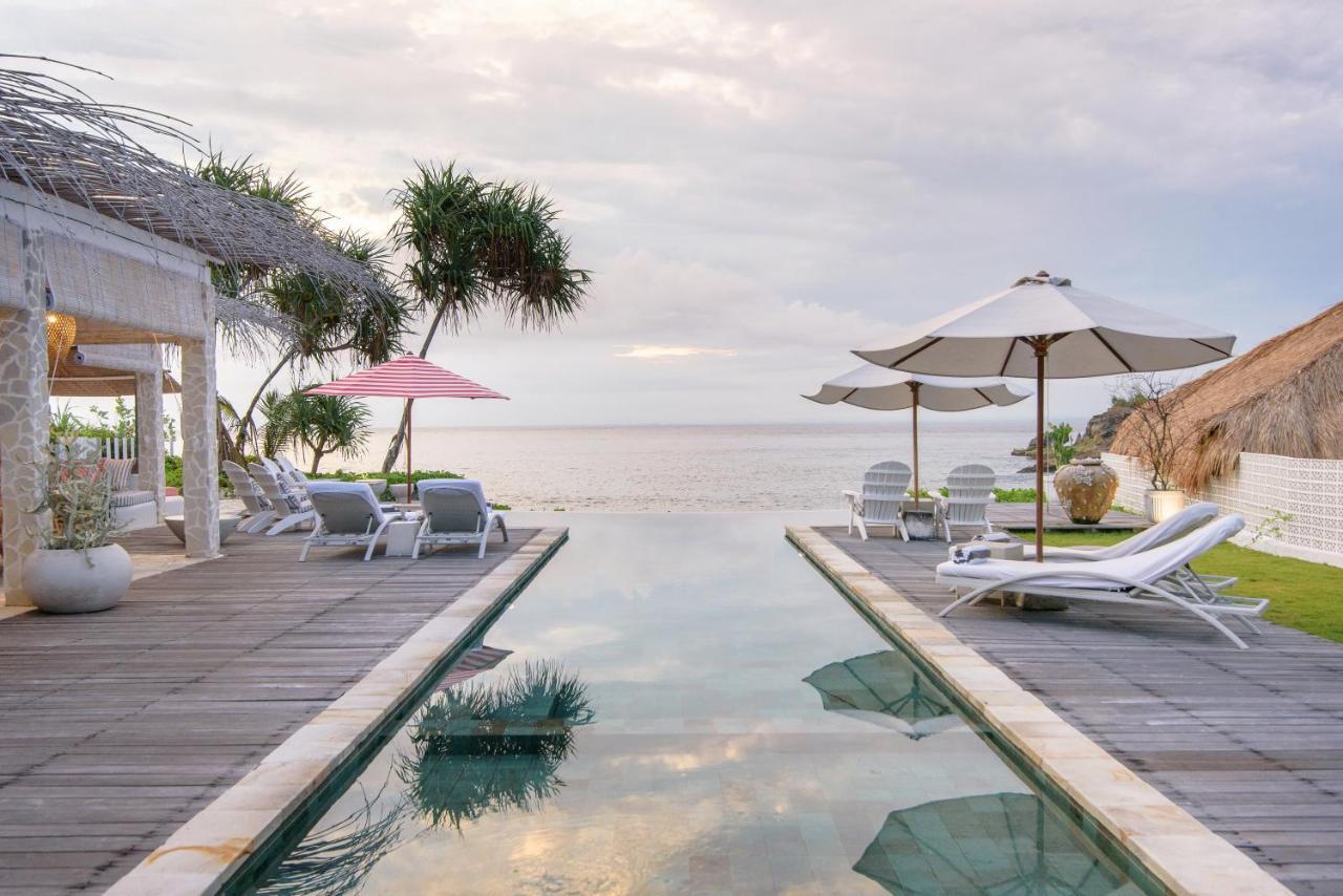 Driftwood Villas Lembongan Exterior photo